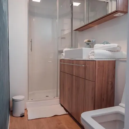 בית נופש Floating House Memory *