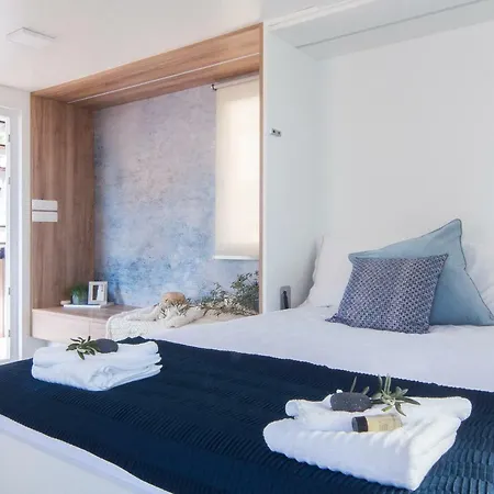 Floating House Memory 度假居